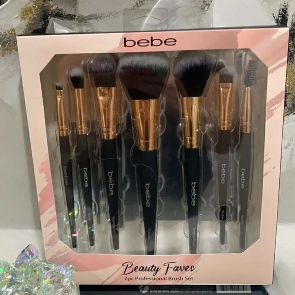 𝅺BEBE Makeup Brushes